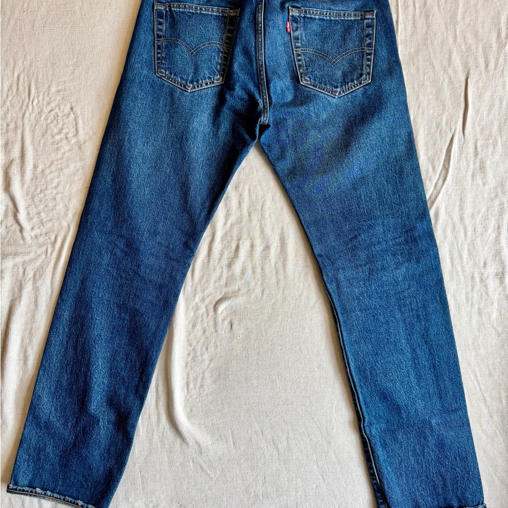 Levi's Premium Selvedge 501 ST Slim Straight Jeans in Medium Blue Wash - Picture 5 of 11